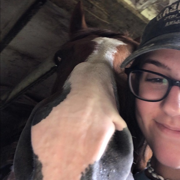 Meet your Posher, Stephanie - Picture 1 of 1